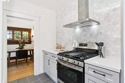 2320 Derby St, Berkeley, CA 94705 - Photo 13