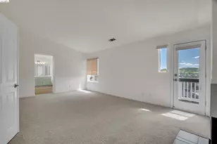 6857 Sunriver Ln, Vallejo, CA 94591 - Photo 31