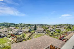 6857 Sunriver Ln, Vallejo, CA 94591 - Photo 39