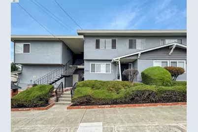 2105 48th Ave, Oakland, CA 94601 - Photo 5