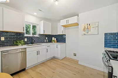 123 Circuit Dr #Unit A, Roseville, CA 95678 - Photo 13