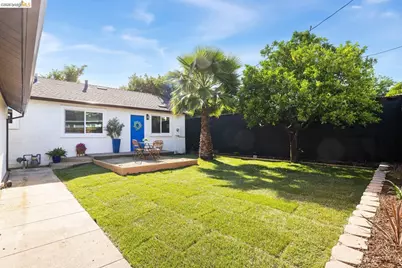 123 Circuit Dr #Unit A, Roseville, CA 95678 - Photo 1