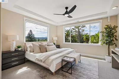 1099 Oak Hill Rd, Lafayette, CA 94549 - Photo 23