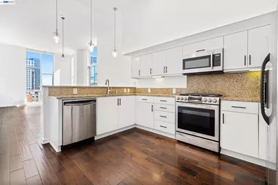 630 Thomas L Berkley Way #822, Oakland, CA 94612 - Photo 5