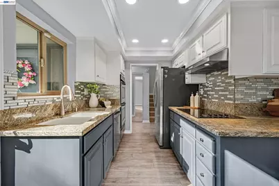 7551 Maywood Dr, Pleasanton, CA 94588 - Photo 11