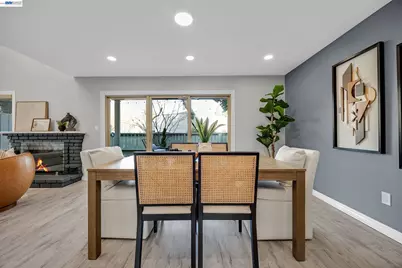 7551 Maywood Dr, Pleasanton, CA 94588 - Photo 7