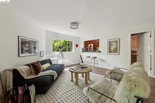 6874 Chambers Dr, Oakland, CA 94611 - Photo 37
