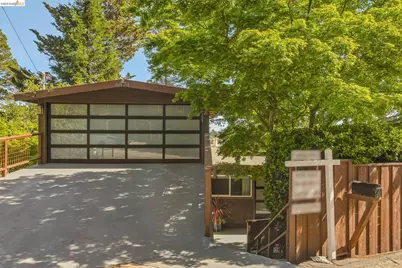 6874 Chambers Dr., Oakland, CA 94611 - Photo 47