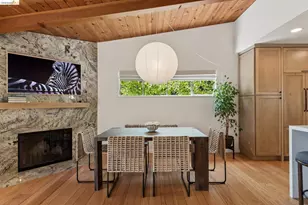 6874 Chambers Dr, Oakland, CA 94611 - Photo 13