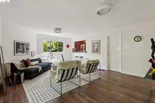 6874 Chambers Dr, Oakland, CA 94611 - Photo 35