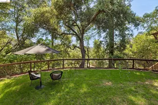 6874 Chambers Dr, Oakland, CA 94611 - Photo 43