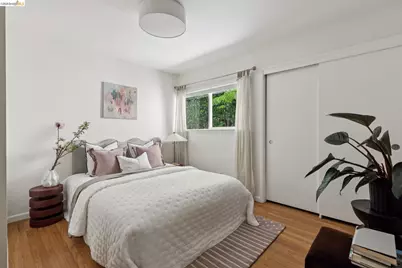 6874 Chambers Dr., Oakland, CA 94611 - Photo 33