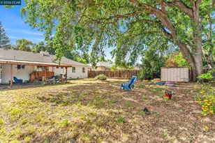 1331 Pear Dr, Concord, CA 94518 - Photo 37