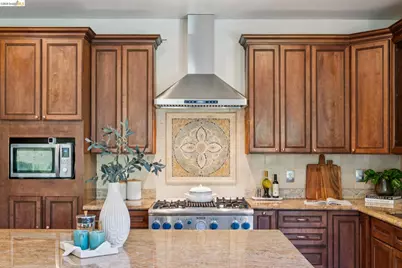 6929 Bristol Dr, Berkeley, CA 94705 - Photo 23