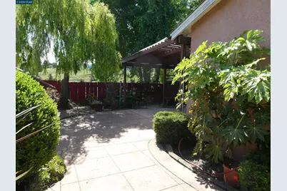 2908 Sargent Ave, San Pablo, CA 94806 - Photo 33