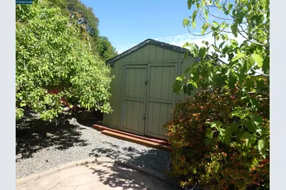 2908 Sargent Ave, San Pablo, CA 94806 - Photo 43