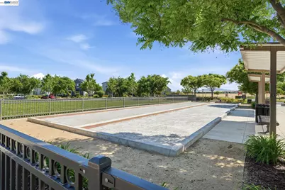 2352 Augusta Ave, Tracy, CA 95377 - Photo 57