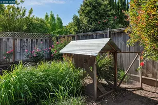 152 Tharp Dr, Moraga, CA 94556 - Photo 35