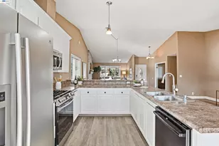 5502 Drakes Ct, Discovery Bay, CA 94505 - Photo 13