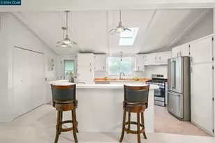 1201 Monument Blvd, Concord, CA 94520 - Photo 11