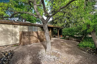 1201 Monument Blvd #76, Concord, CA 94520 - Photo 23