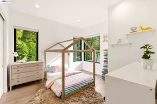 45 Homeglen Ln, Oakland, CA 94611 - Photo 41