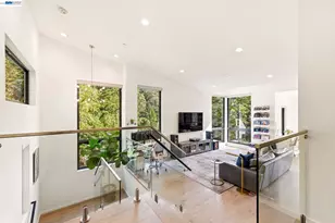 45 Homeglen Ln, Oakland, CA 94611 - Photo 3