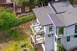 45 Homeglen Ln, Oakland, CA 94611 - Photo 47