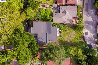 45 Homeglen Ln, Oakland, CA 94611 - Photo 43