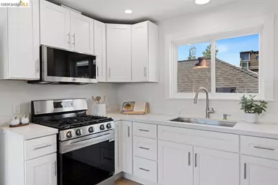 5332 Locksley Ave, Oakland, CA 94618 - Photo 31