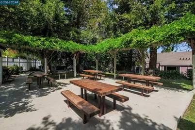 2922 Winding Ln, Antioch, CA 94531 - Photo 7