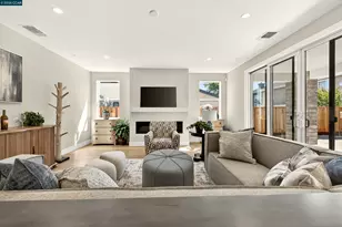 2237 Vandeleur Dr, Napa, CA 94558 - Photo 11
