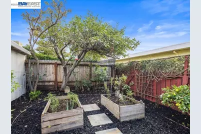 2924 Morcom Ave, Oakland, CA 94619 - Photo 13
