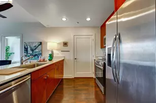 585 9th St, Oakland, CA 94607 - Photo 11