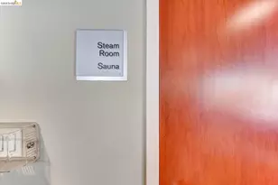 585 9th St, Oakland, CA 94607 - Photo 35