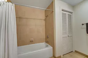 585 9th St, Oakland, CA 94607 - Photo 19