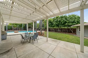 1060 Cambrian Pl, Brentwood, CA 94513 - Photo 43