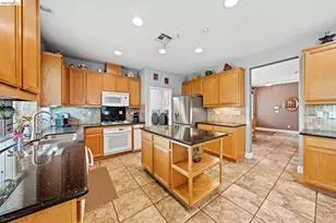 1060 Cambrian Pl, Brentwood, CA 94513 - Photo 19