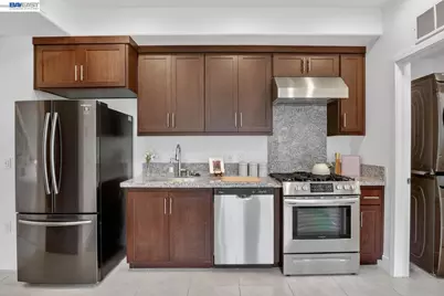 411 Rhythm Ln, Hayward, CA 94544 - Photo 13