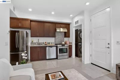 411 Rhythm Ln, Hayward, CA 94544 - Photo 11