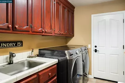 4640 Kingswood Dr, Danville, CA 94506 - Photo 17