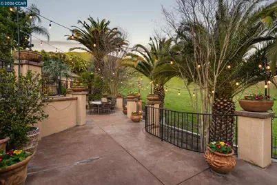 4640 Kingswood Dr, Danville, CA 94506 - Photo 39