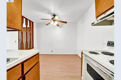 26088 Kay Ave #205, Hayward, CA 94545 - Photo 9