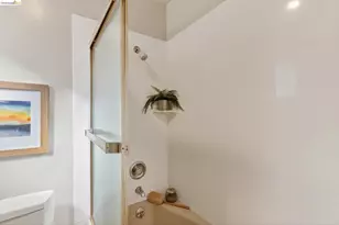 1055 47th St, Emeryville, CA 94608 - Photo 21