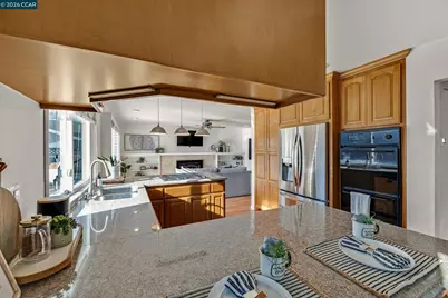 9597 Davona Dr, San Ramon, CA 94583 - Photo 7