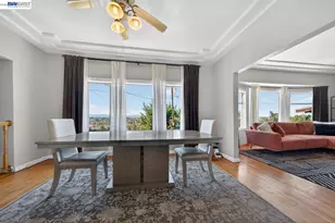 9012 Burr St, Oakland, CA 94605 - Photo 9