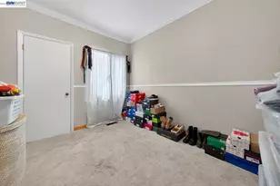 9012 Burr St, Oakland, CA 94605 - Photo 15