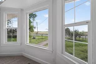 3015 Point Pleasant Rd, Elk Grove, CA 95757 - Photo 5