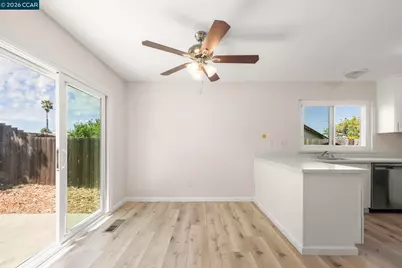 2120 Sugartree Drive, Pittsburg, CA 94565 - Photo 9