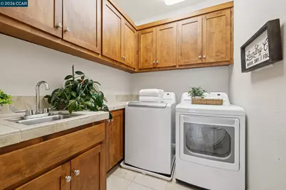 1980 Meadow Rd, Walnut Creek, CA 94595 - Photo 43